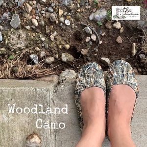 NWT The Storehouse Flats ~ Woodland Camo